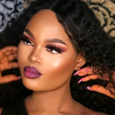 favourJayms09's profile picture. 