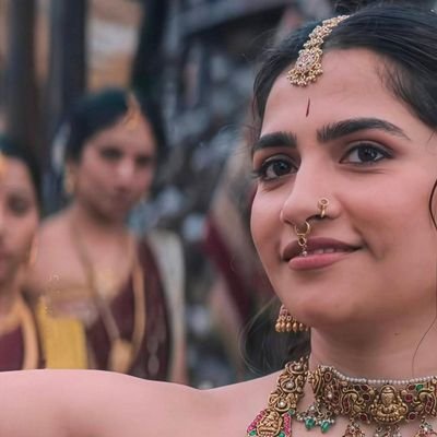 SViky99's profile picture. தத்துவம் இல்லாத தலைவனுக ரசிகர்கள‌ மட்டும் தான் உருவாக்குவார்கள்...
அது‌ முன்னேற்றத்துக்கு வழி வகுக்காது...