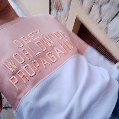 Sisvoltesrebel's profile picture. Les meves opinions. Discuteixo sobre tot menys de feixisme, nazisme, racisme, masclisme i CLASSISME.