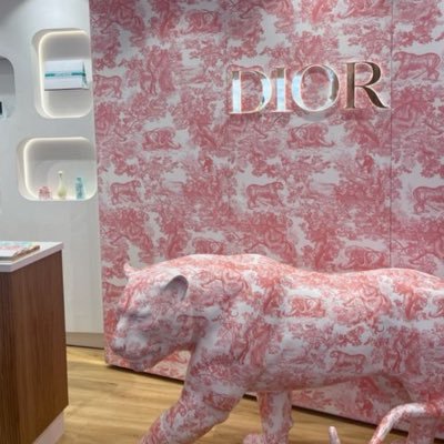 DrThanaalhlo's profile picture. 