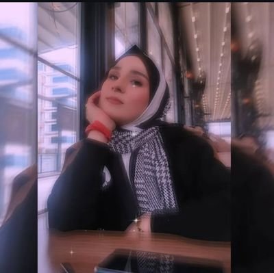 sisemmm's profile picture. 💛❤