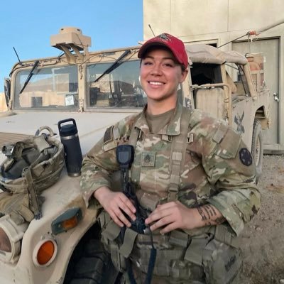 dianna34125's profile picture. Life https://t.co/3iejwOtEqO donut 🍩 lift heavy 
I’m an awkward turtle 🐢 
Us army