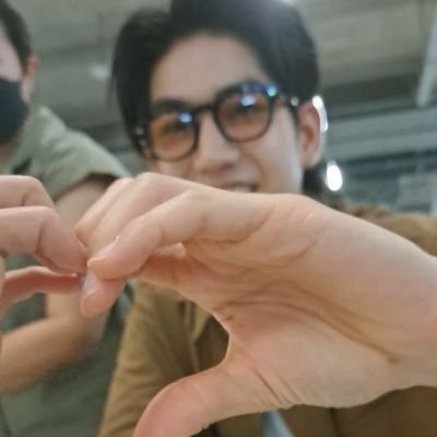 smilenongsea's profile picture. One and only for Sea_tawinan ~ชาวทะเล 💙🌊🩵
ทะเล 🌊 & เดย์น้อย 👉 & เต้ 👨‍💻 & อินทุ 🔮 & ท้องฟ้า ☁️
1/12/2021 & 17/7/2022  ➡17/12/24 รางวัลนักแสดงนำยอดเยี่ยม