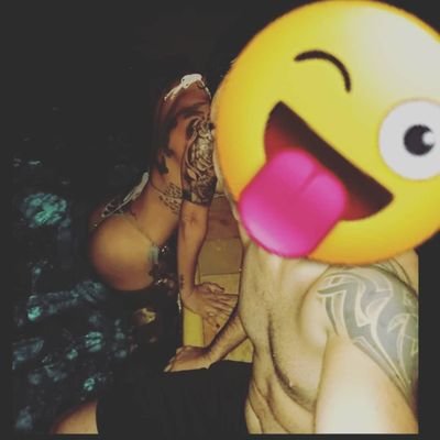 Somos pareja de 28 y 31 años
ella bi el hetero de bogota , buscamos parejas y singles qué se sepan comportar