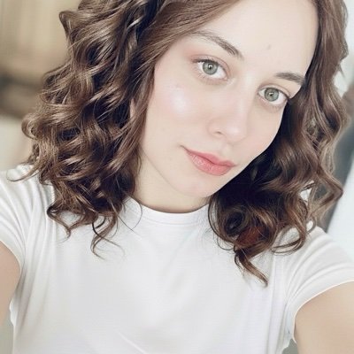 Mobinakoushki's profile picture. ❄️🦕