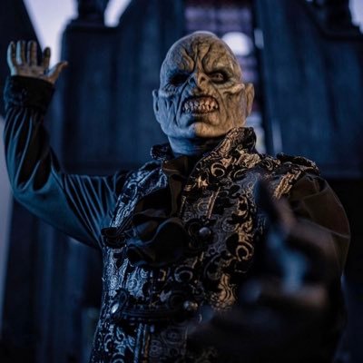 Indie Horror Author. Horror,Theme parks,video games, pop culture, pro wrestling, collectibles, folklore, cryptozoology Any of that sound interesting? Lets talk