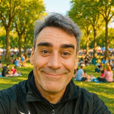 JorgeRomanOk's profile picture. ...El zorro sabe por zorro pero más sabe por viejo...

Todas mis redes: @JorgeRomanOk