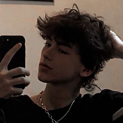 MihcleJ's profile picture. GAMING