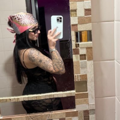 fioreecamlofsky's profile picture. 💃🏻🪭