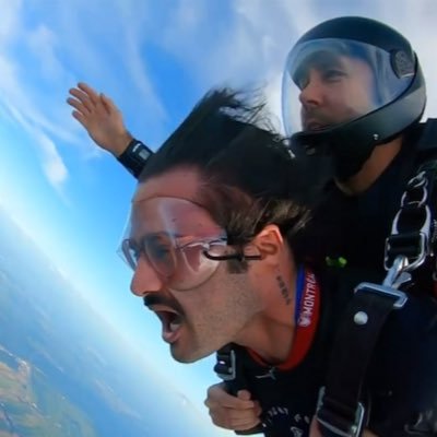 a_guy_in_shadow's profile picture. Startup Enthusiastic