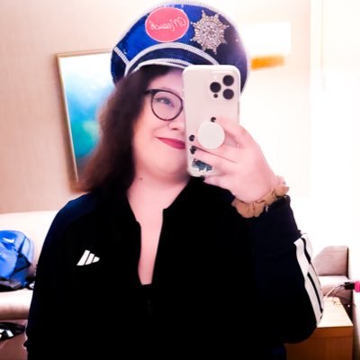 thethriftytchr's profile picture. 31 | Teacher | Spandex Butterfly | Meouch groupie