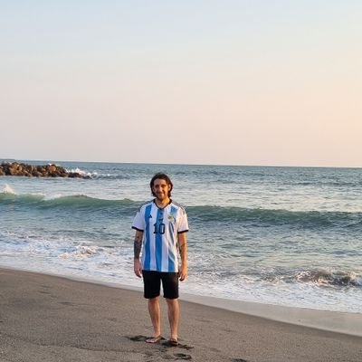 Platerzajr's profile picture. Dato mata relato 🇦🇷 Abrazo. Hug.
$776.420 la recaudación para esta nueva edición del superclasico del fútbol Argentino MARTEEEEEN GOL
Goooooooooool de Boooca.