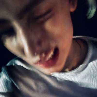 jurnalavvak's profile picture. enyah kau temen erel!