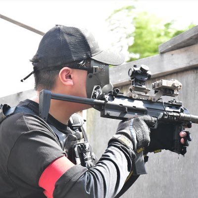 うどん県サバゲーマー 雰囲気を楽しむだけのエンジョイ勢です。 写真撮るの好きです📷 サバゲー歴は3年、ロマン武器好んでます🔫 香川県ラグナロクフィールドに出没します。 【今後の予定】