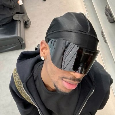 risswaggin's profile picture. #swaggin