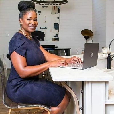 CoachLarry63661's profile picture. 🚀 Expert Crypto Trader | 📈 Data-Driven & Results-Oriented
My old account with 292.2K followers was suspended.Follow or DM to learn how to earn from home!🥤🦋