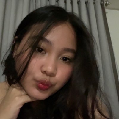 cinamonrolltz's profile picture. trigger warning🫨