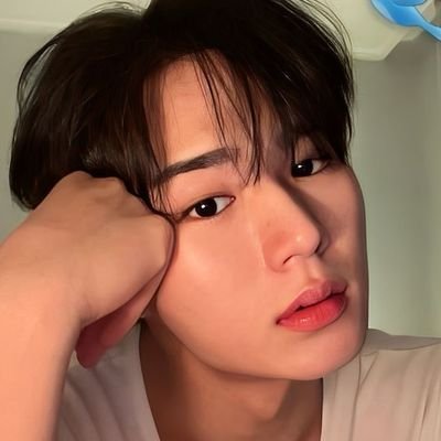 alwaysjunseo's profile picture. for ALD1;; my wife junseo, my wife's wife hao, my kids anxinlong, my kumares leowon. 🩵