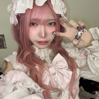 alequissmustdie's profile picture. pipipopo