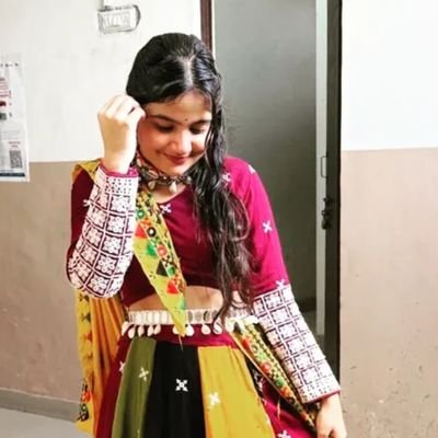 anamika_jpr's profile picture. 