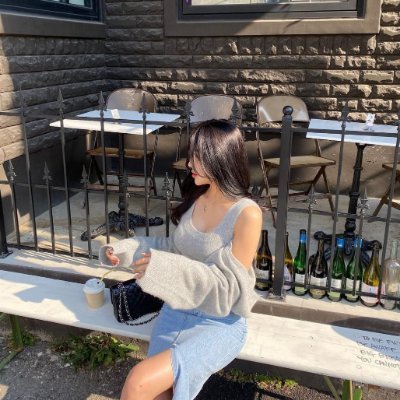 a_deee60711's profile picture. Long-lasting relationships are born from honesty.