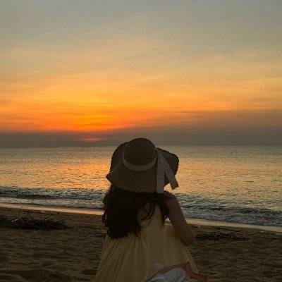 qdbtgdfghryu's profile picture. 🌺笑顔で世界を探すのが好きで、旅先で出会うすべてが愛おしい。
ドイツ、日本、フランスを訪れ、今は日本語を学びながら、文化がより深く心に染み込んでいくのを感じています。