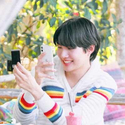 anqrine's profile picture. 💮 Thật ra tất cả đã kết thúc rồi, chỉ còn tôi cố chấp trong giấc mộng, mãi không chịu tỉnh. 做任何你喜欢做的事 都不叫浪费时间