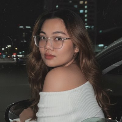 brackennbs's profile picture. I once believed love would be burning red but it's golden like daylight ✨