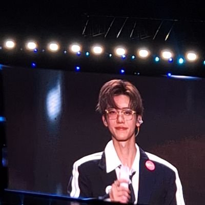 yellovvyou's profile picture. 