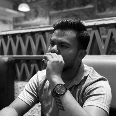Soumik_Designer's profile picture. 🚀 Helping Start-Up Founders turn ideas into reality | ⚡ From vision → MVP → to Growth | 🩶 Become 1% better in Product Design and Web-Design Everyday