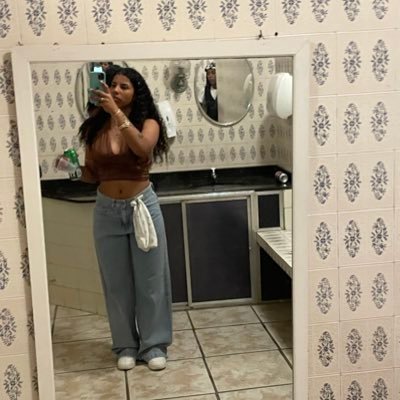 aynarth's profile picture. 🎯