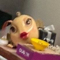 Typhoon_teeth99's profile picture. I'm crashing out most of the time 😋