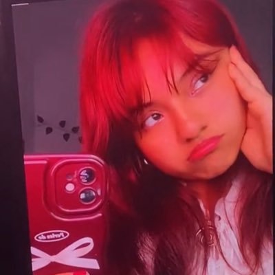 flxr96s's profile picture. the main atracction