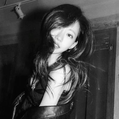 00 ── An assertive lady who commands any space she walks into, 𝙃𝙖𝙣 𝙅𝙪𝙡𝙞𝙚.