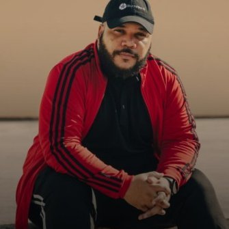 adrian_dunkley's profile picture. Artful Intelligence. 🇯🇲 AI.
Building with Boredom and A.I
Scientist and Entrepreneur at Play
Data Jedi | AI Maestro