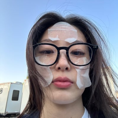 shmlgihhc's profile picture. 