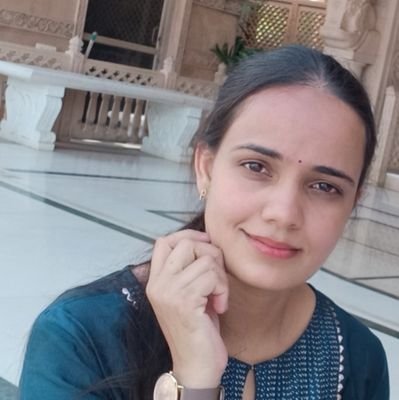 दिमाग मेरा हथियार ! खामोशी मेरी ताकत ! चालें लोमड़ी जैसी ! दबदबा शेर जैसा ! भरोसा कम ,नजर सब पर!
#नीति_से_राज !!
