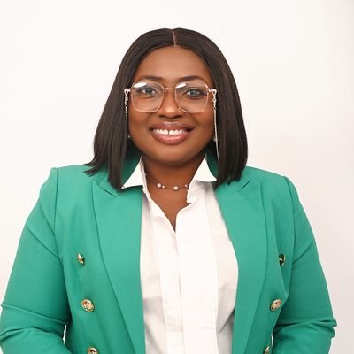 iamjoyceugbosu's profile picture. I am a knowledgepreneur | I've helped over 2000+ professionals break inertia & transform their talents via my books & coaching programs