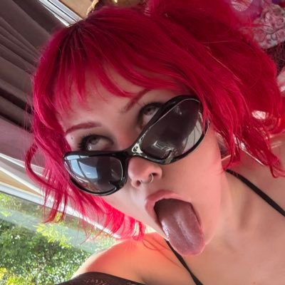 29/Male/NSFW/MDNI 🩵 goth girls, femboys, milfs, hentai, memes (pfp: @schizøbimb0)
