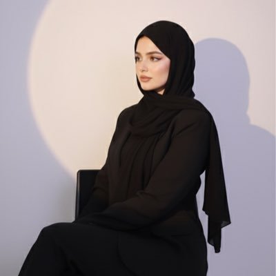sarahqin22's profile picture. ابنه لمن ذاع صيته في الدنيا بالطيب والكرم وصعدت روحه إلى السماء • جعل روحه في الجنة . ✨