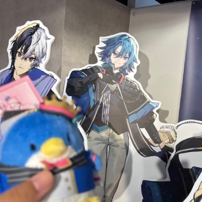 0PgIkxnSIm54321's profile picture. 