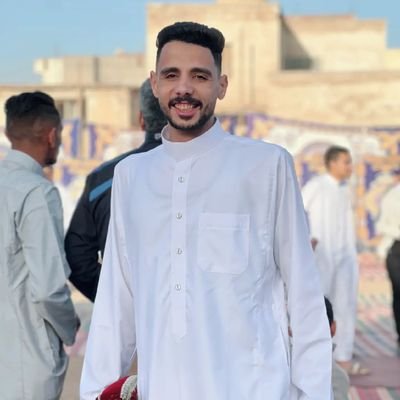 ‏‏‏‏‏‏‏‏‏‏عايزك ومش طالب غير ضحكتين لله
جايلك باقول ياحياة وباقول تكوني الجي
نظرة عنيكي نجاه ودليل بإن انا حي ♥️



faculty of Agriclture💪💙.. Ahlawy madridi