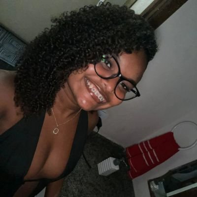 bia_kobylinski's profile picture. 1940 🍀 | @ryan_couto05 👩🏾‍❤️‍💋‍👨🏾