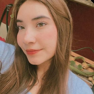 Soy Stephany Abigail Gil, 25 años, licenciada en Derecho y trabajo en Prodecon México disfruto lo prohibido y las emociones intensas