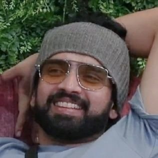 Die heart fan of #SalmanKhan 😘😘😘BB fan girl ☺️☺️☺️
Watching BB for host #SalmanKhan
#SidharthShukla is best winner and contestant of BB #SidHearts 🥰🥰🥰