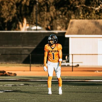 ElijahCDavis17's profile picture. 