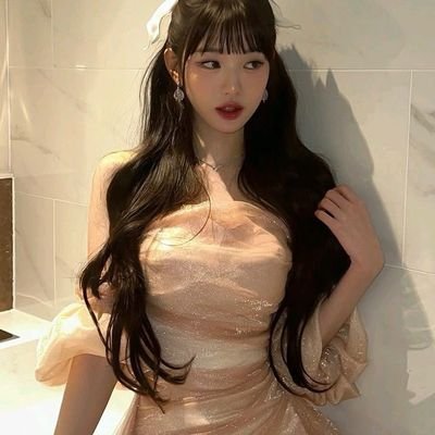 Aloraaaaaa__'s profile picture. 