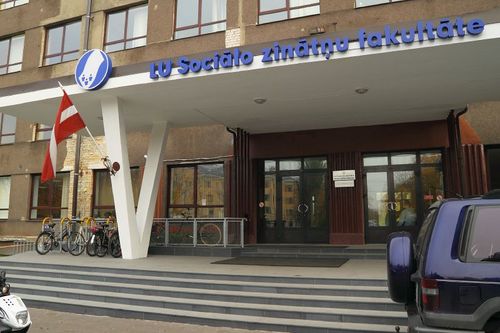 Par un ap Sociālo zinātņu fakultātes dzīvi. Ieteikumi - luszfmeme@gmail.com