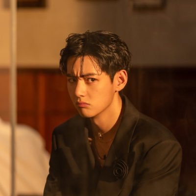 born2newyear's profile picture. @BTS_twt 💜