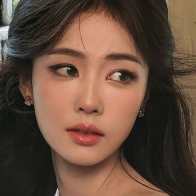 ーR&S writing on @vousmeflwers HATERS APETEZY GARIS KERAS